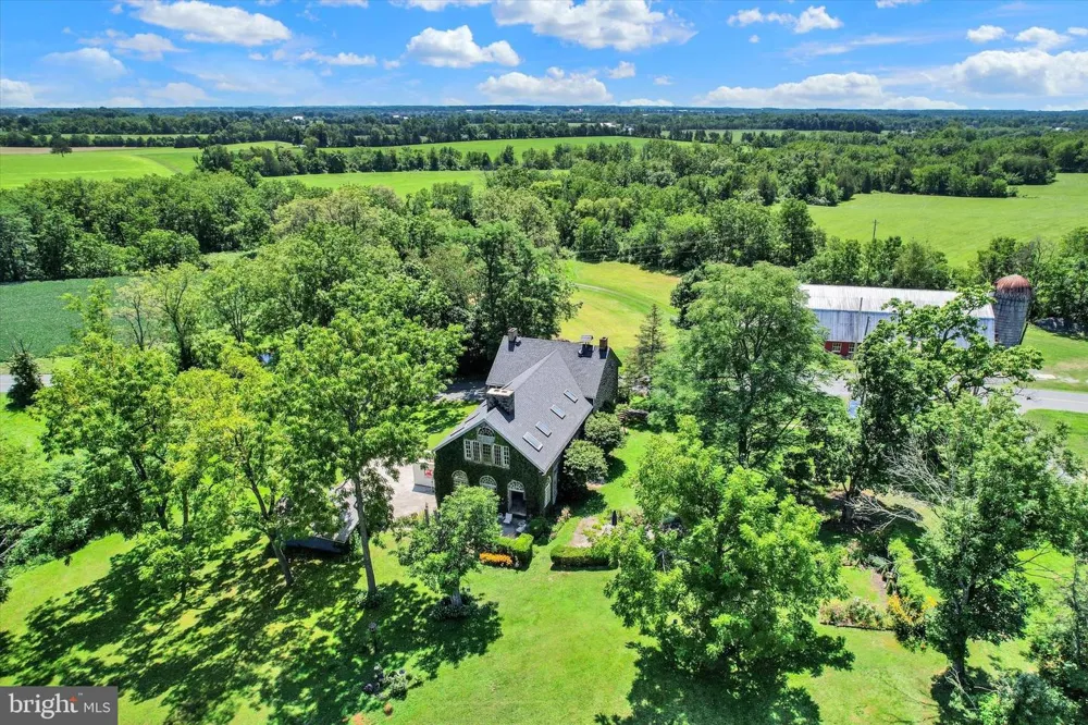 759 HOFFMAN ROAD Gettysburg, PA 17325