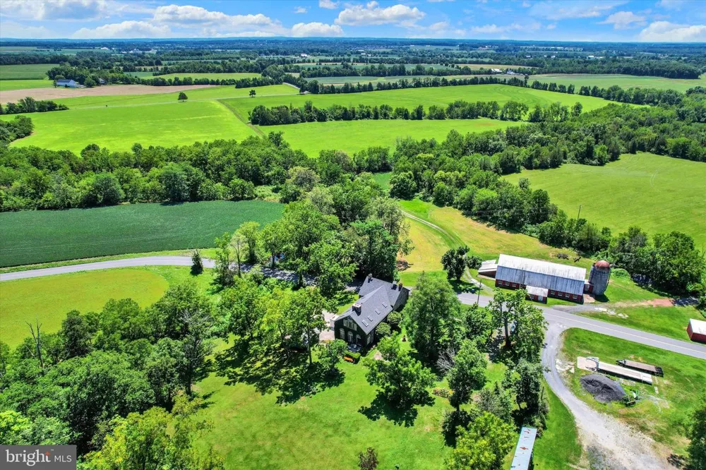 759 HOFFMAN ROAD Gettysburg, PA 17325