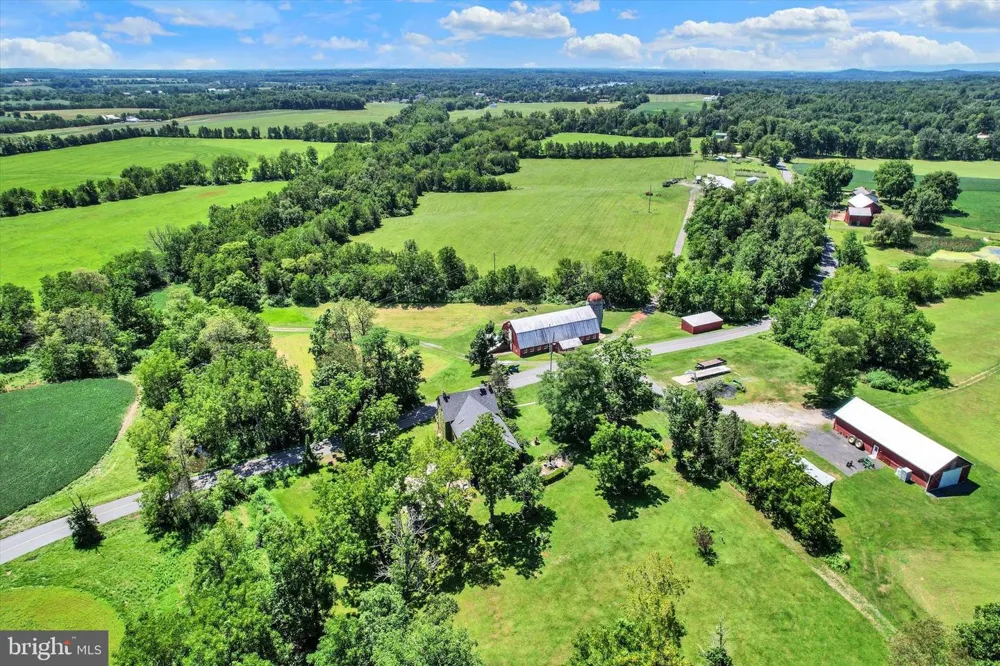 759 HOFFMAN ROAD Gettysburg, PA 17325