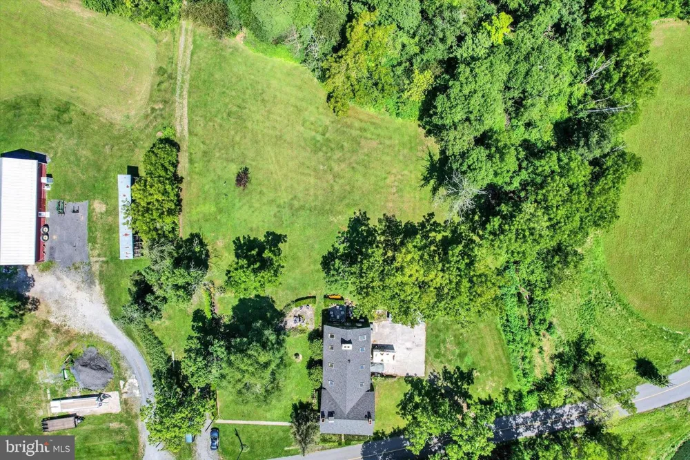 759 HOFFMAN ROAD Gettysburg, PA 17325