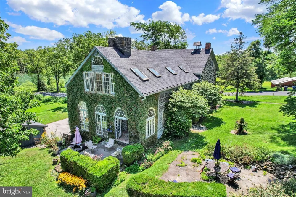 759 HOFFMAN ROAD Gettysburg, PA 17325