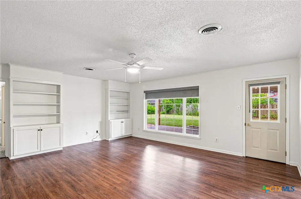 2201 College Drive Victoria, TX 77901