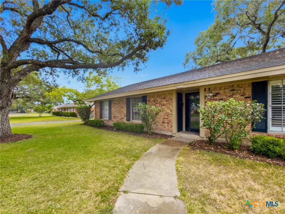2201 College Drive Victoria, TX 77901