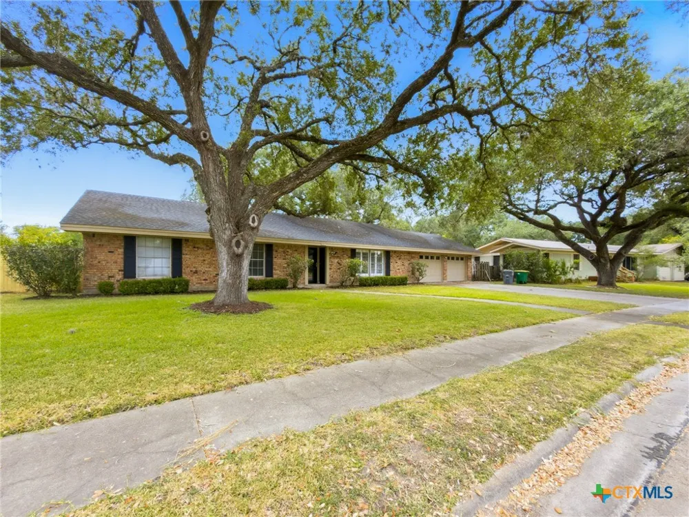 2201 College Drive Victoria, TX 77901
