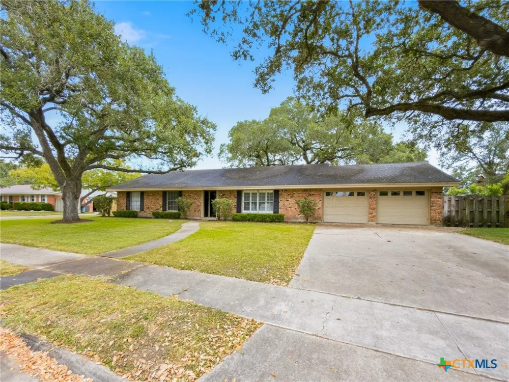 2201 College Drive Victoria, TX 77901