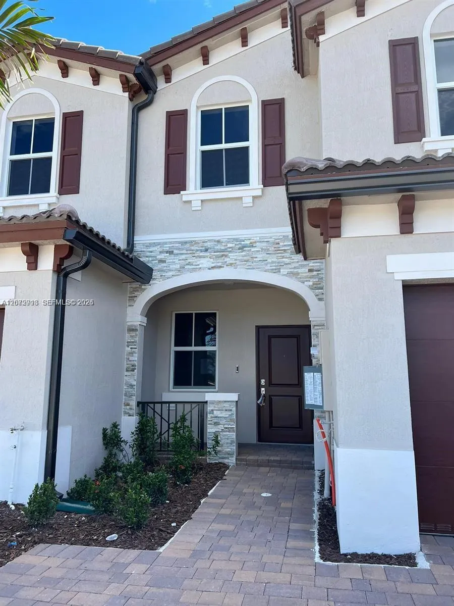 12663 NW 24th Ave Miami, FL 33167