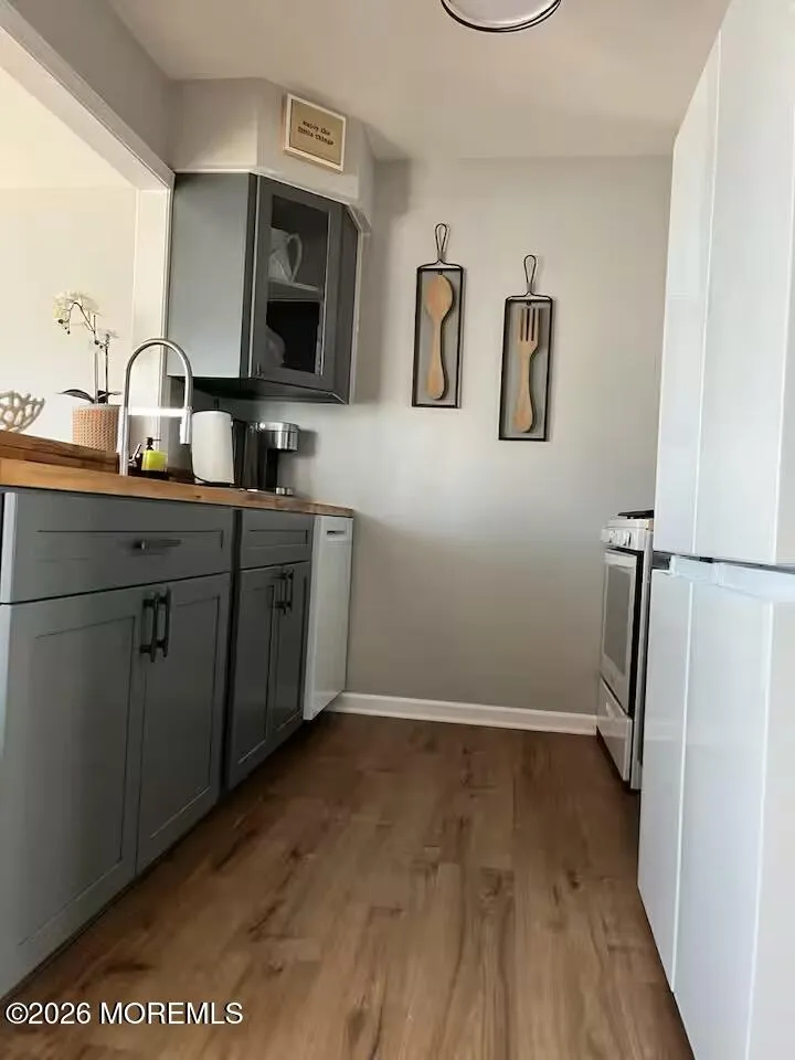 220 Catherine Lane Beach Haven West, NJ 08050