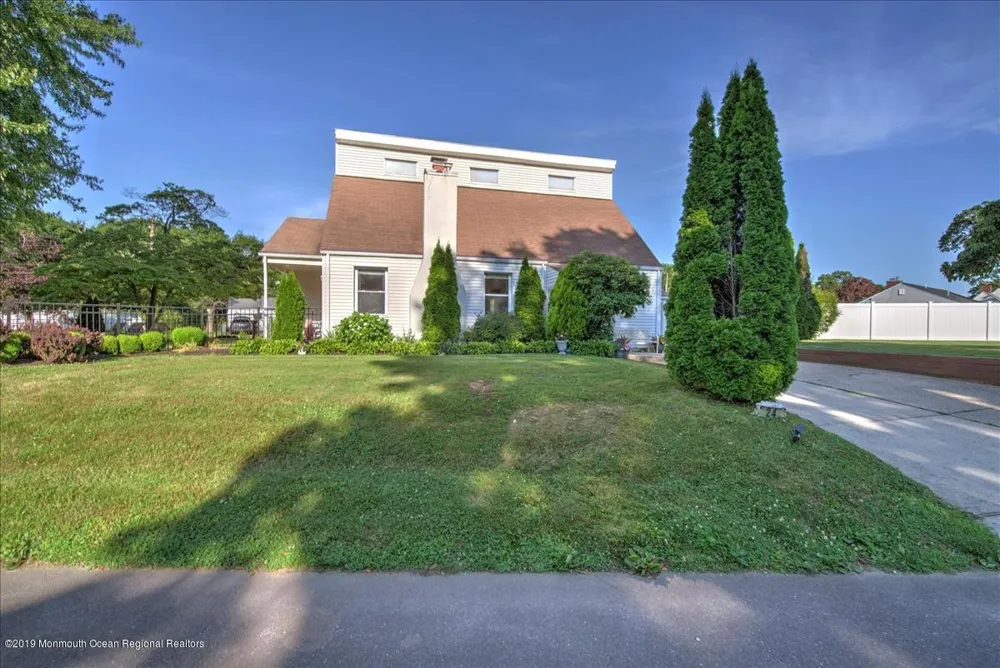 24 Mount Drive West Long Branch, NJ 07764