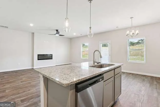 33 Faulkner CIR Social Circle, GA 30025