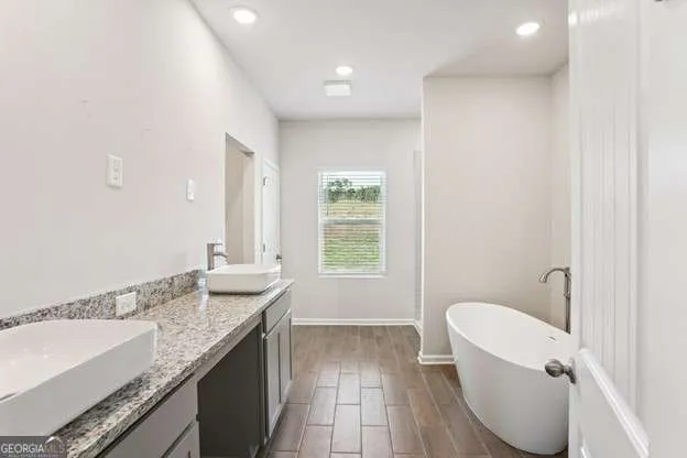 33 Faulkner CIR Social Circle, GA 30025