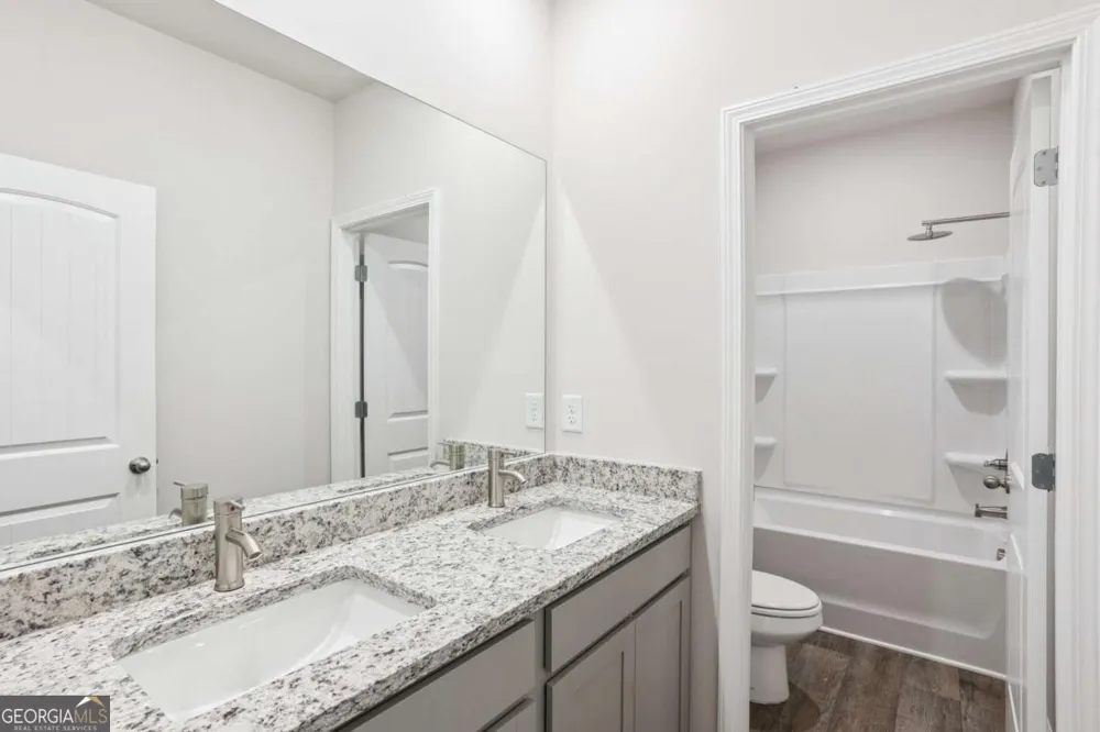33 Faulkner CIR Social Circle, GA 30025