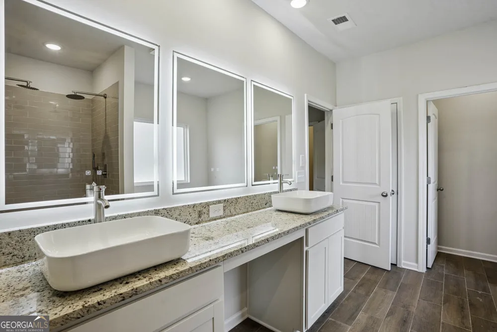 33 Faulkner CIR Social Circle, GA 30025