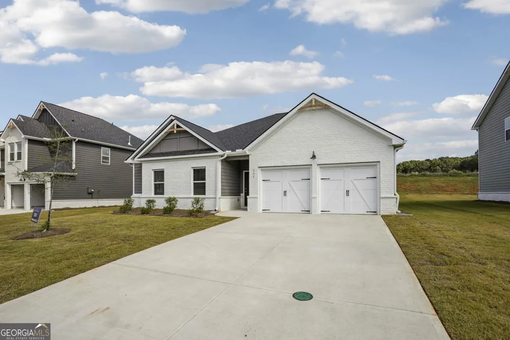 33 Faulkner CIR Social Circle, GA 30025