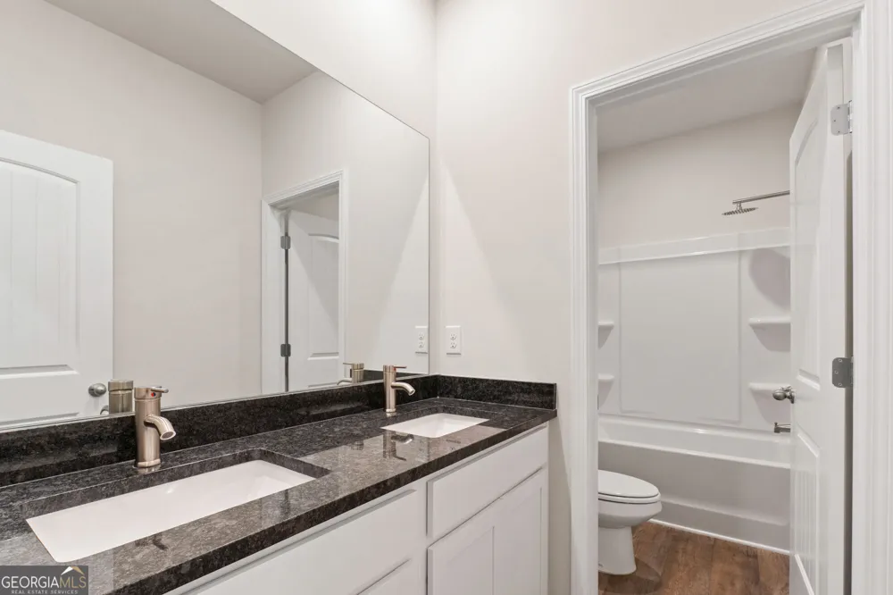 33 Faulkner CIR Social Circle, GA 30025