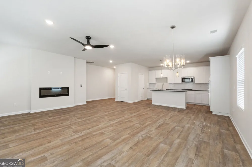33 Faulkner CIR Social Circle, GA 30025