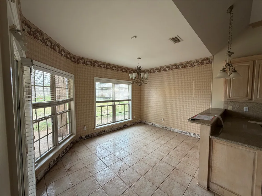 120 Burton Street Longview, TX 75603