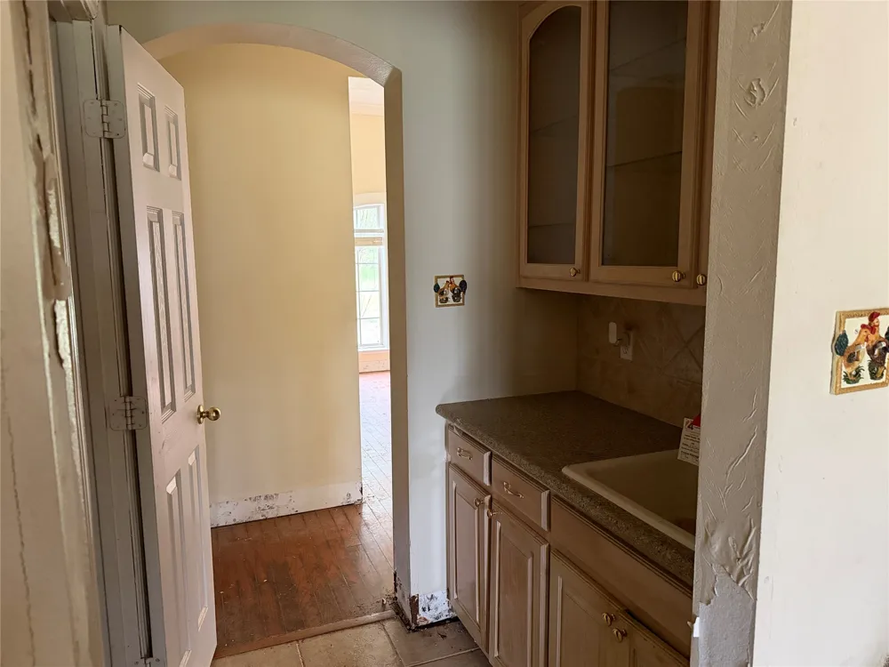 120 Burton Street Longview, TX 75603