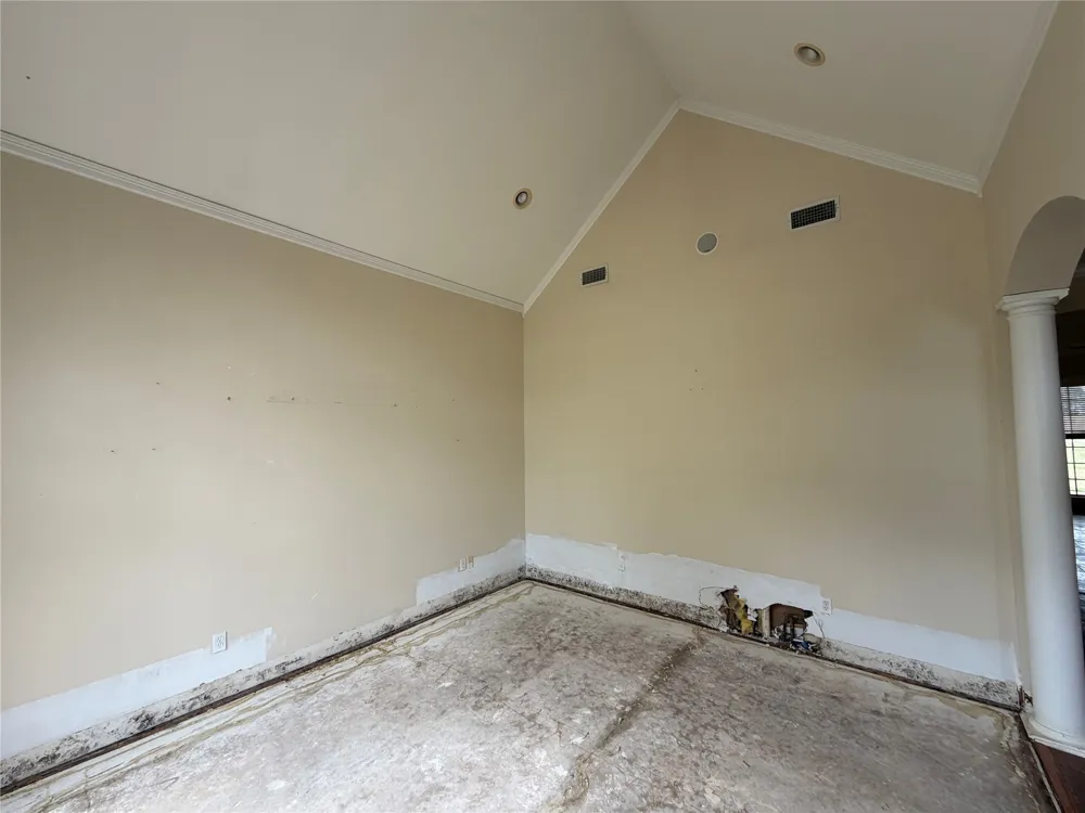 120 Burton Street Longview, TX 75603