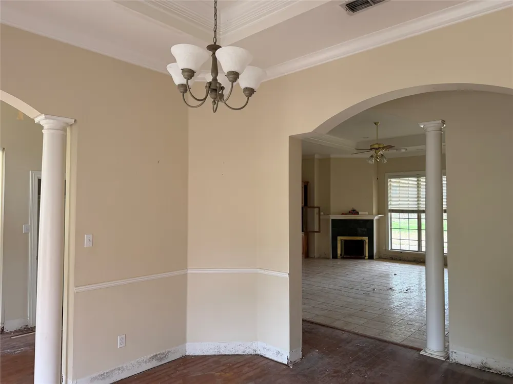 120 Burton Street Longview, TX 75603