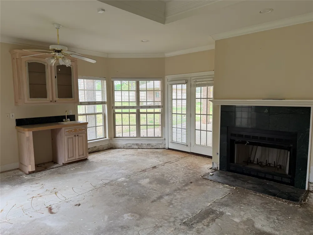 120 Burton Street Longview, TX 75603