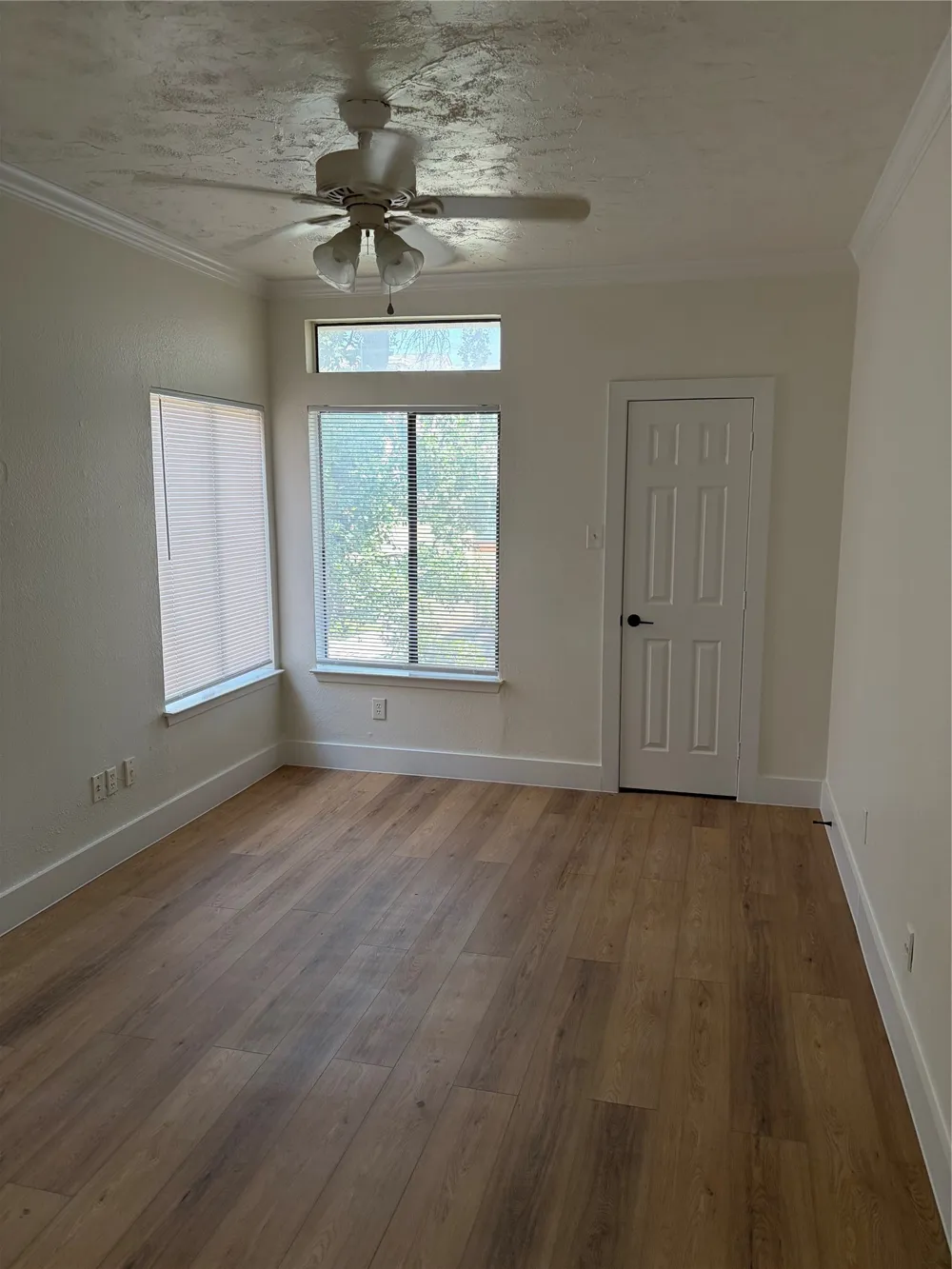 5550 Spring Valley Road #E23 Dallas, TX 75254