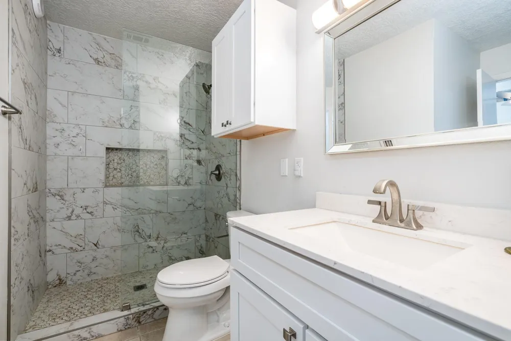 203 Lakeview Terrace #B Montgomery, TX 77356
