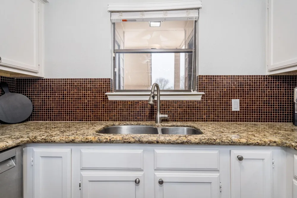 203 Lakeview Terrace #B Montgomery, TX 77356