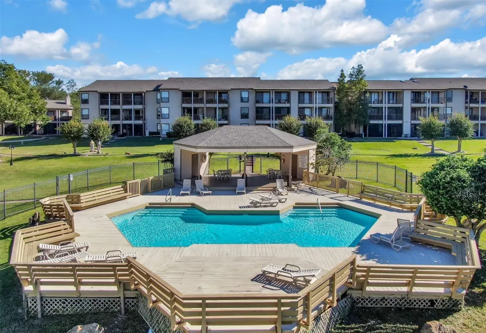 203 Lakeview Terrace #B Montgomery, TX 77356