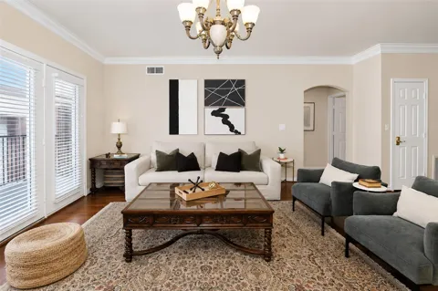 2400 Mccue Road #401