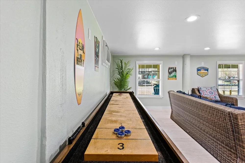 16531 Nassau Way Jamaica Beach, TX 77554