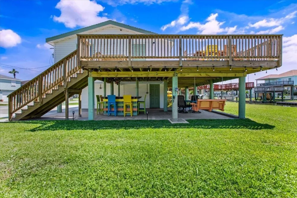 16531 Nassau Way Jamaica Beach, TX 77554