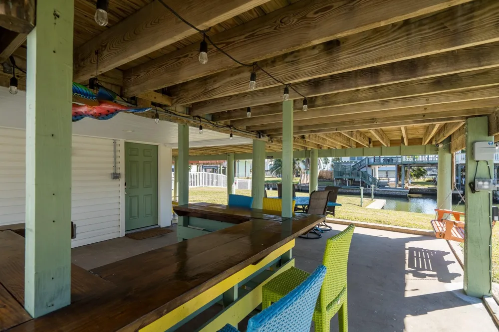 16531 Nassau Way Jamaica Beach, TX 77554