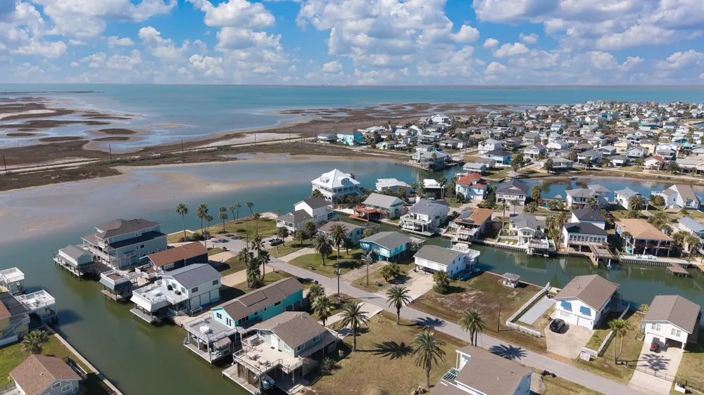 16531 Nassau Way Jamaica Beach, TX 77554