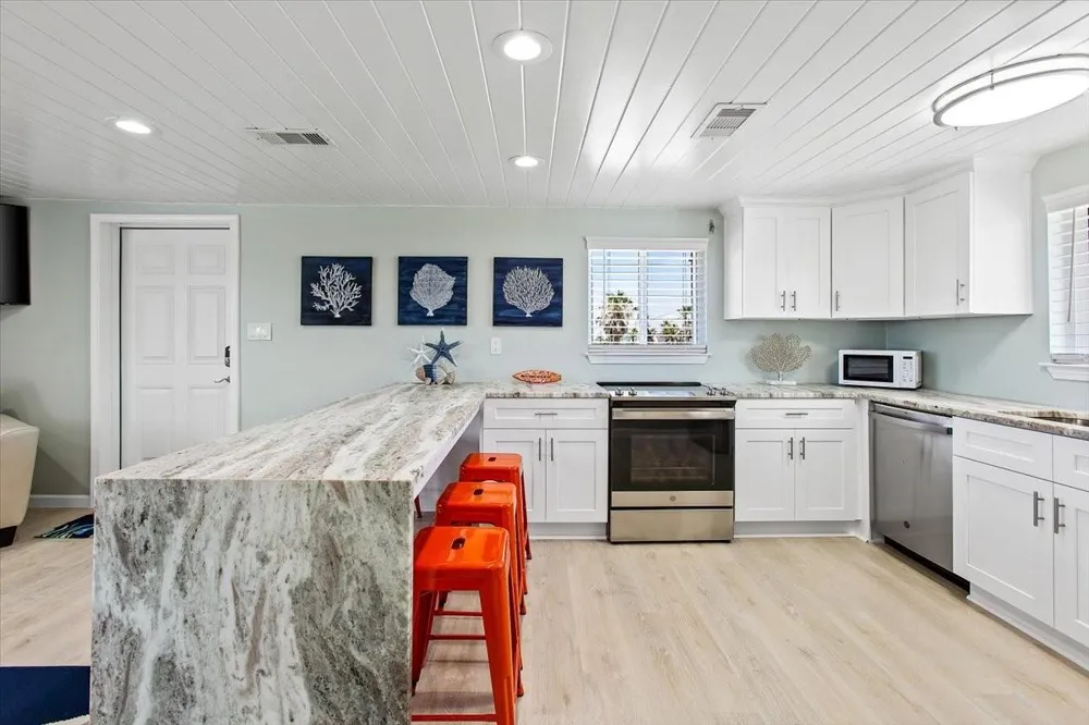 16531 Nassau Way Jamaica Beach, TX 77554
