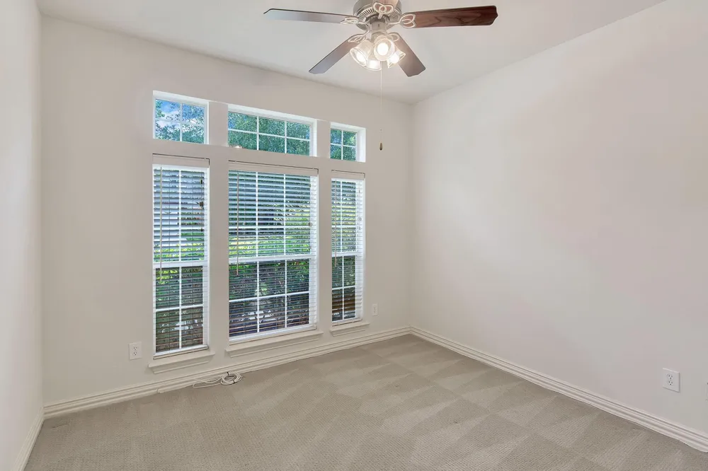 27 Frontera The Woodlands, TX 77382