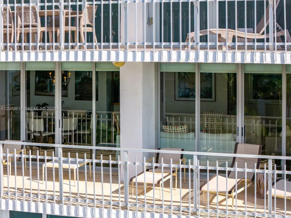 600 Grapetree Dr #6BS Key Biscayne, FL 33149