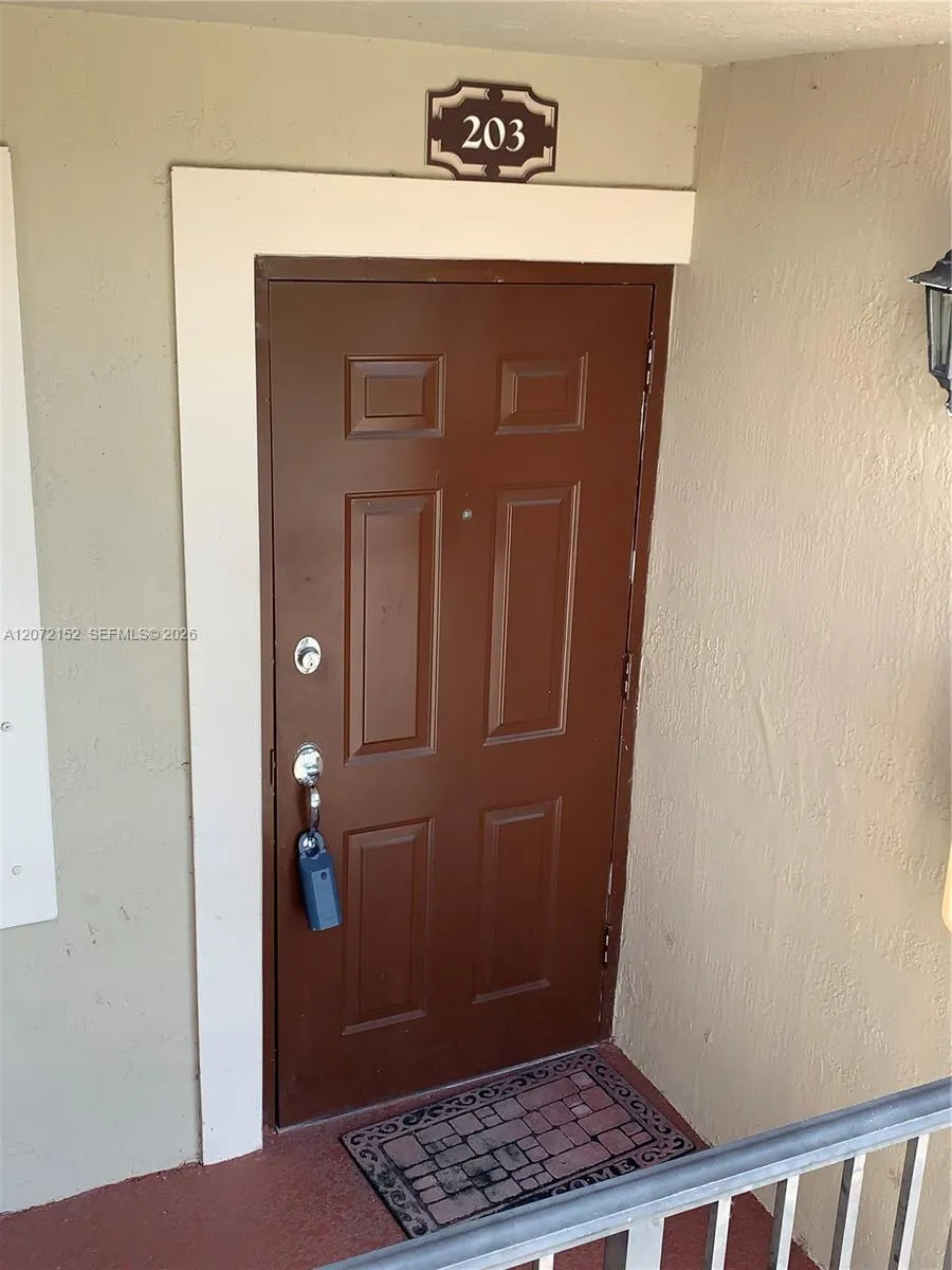 22801 SW 88th Pl #203 Cutler Bay, FL 33190