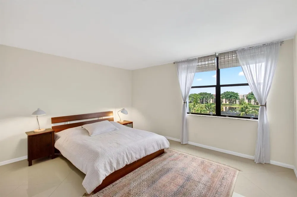 825 Egret Circle #504 Delray Beach, FL 33444