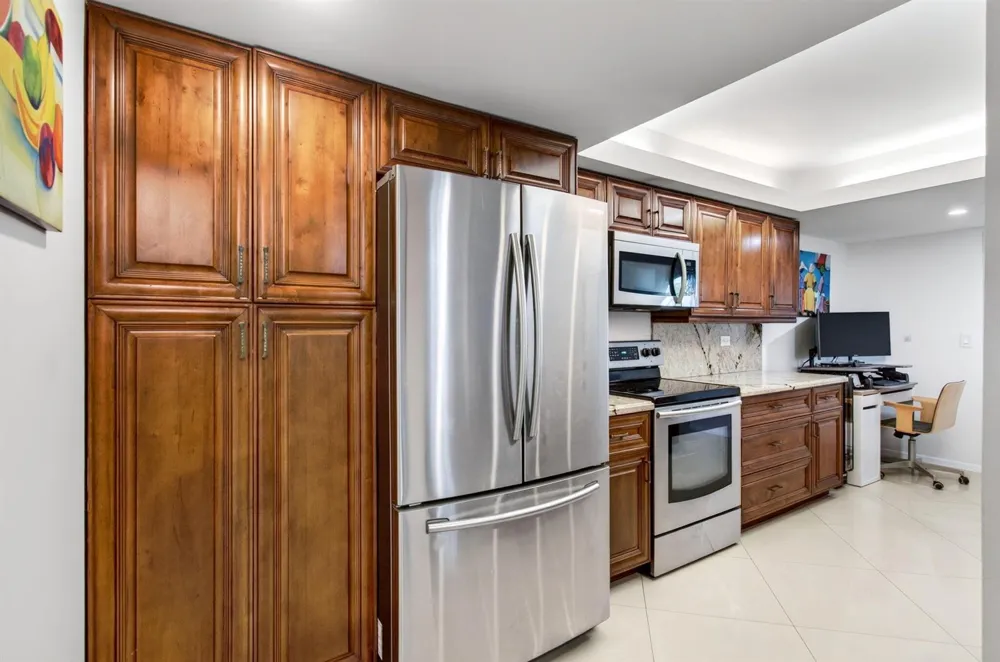 825 Egret Circle #504 Delray Beach, FL 33444
