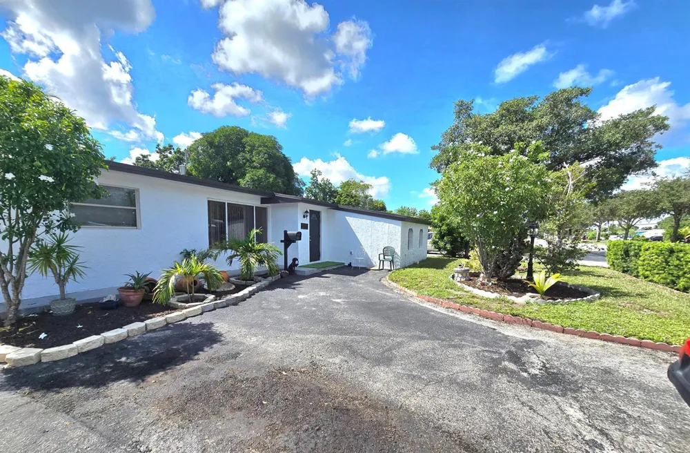 6138 SOUTHGATE BOULEVARD Margate, FL 33068