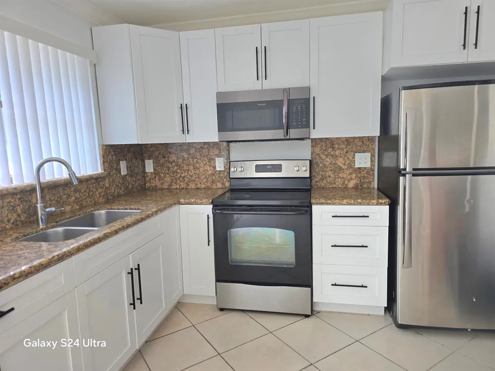 6138 SOUTHGATE BOULEVARD Margate, FL 33068