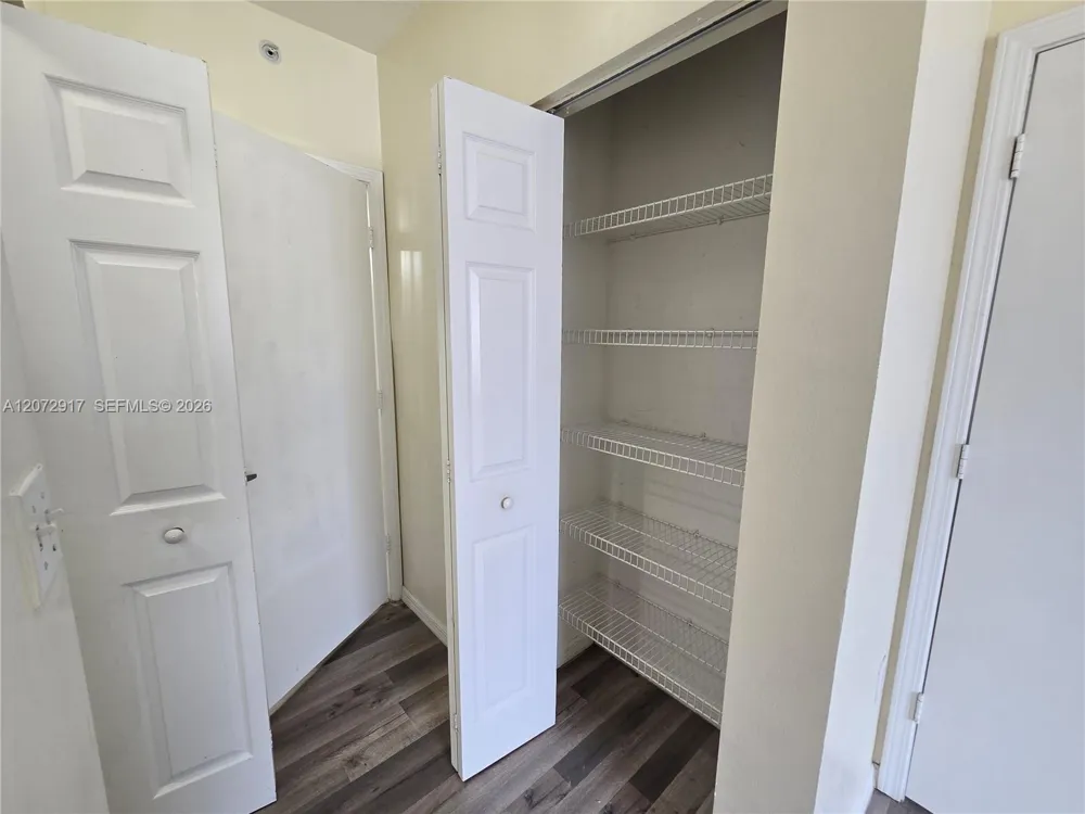 11060 SW 196th St #413 Cutler Bay, FL 33157