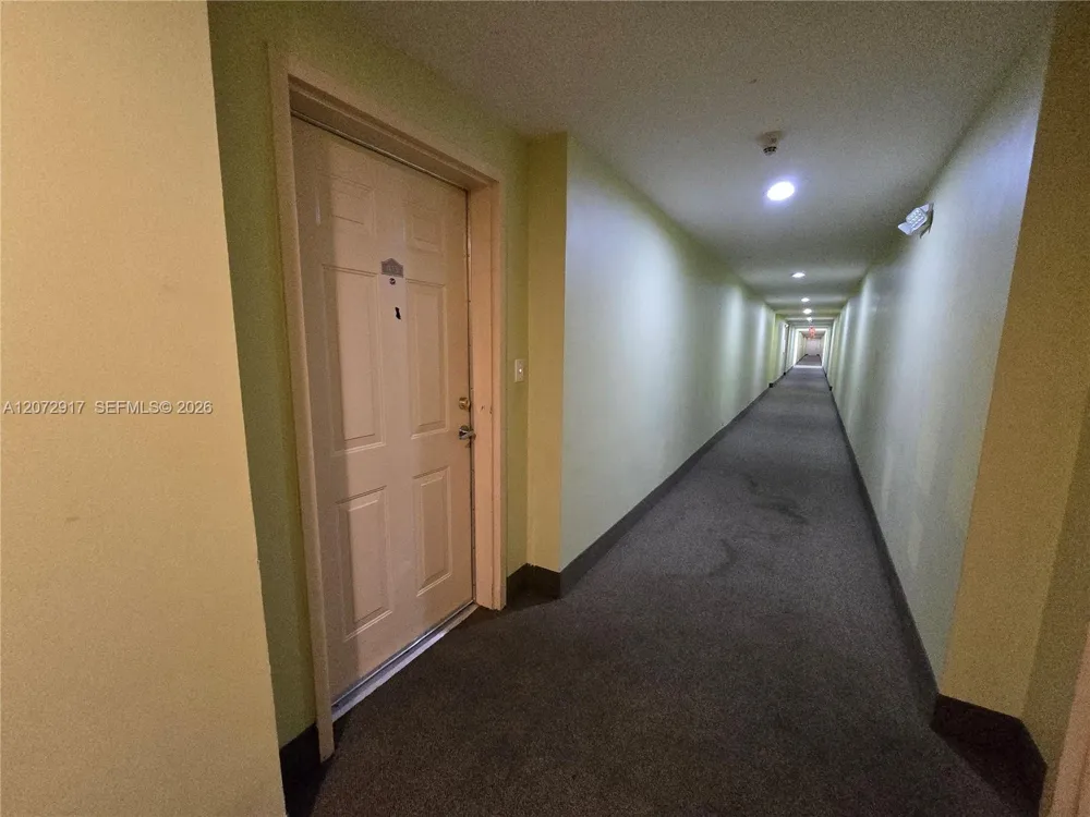 11060 SW 196th St #413 Cutler Bay, FL 33157