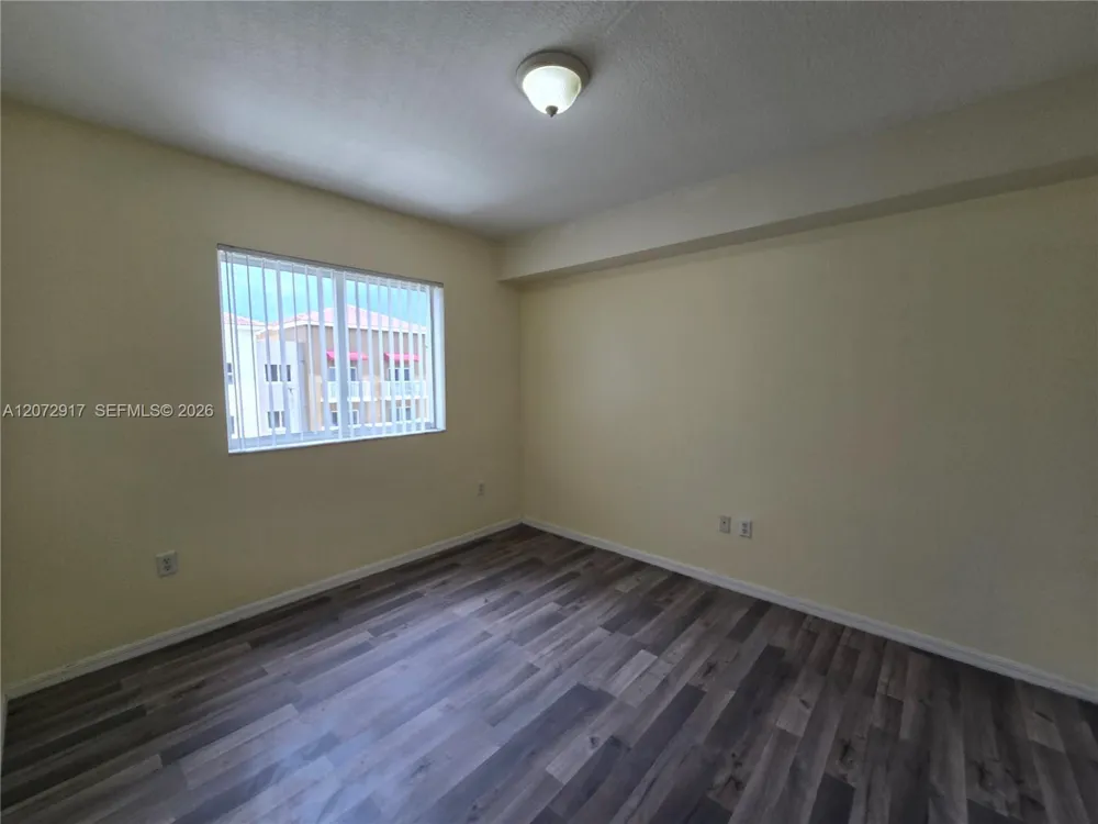 11060 SW 196th St #413 Cutler Bay, FL 33157