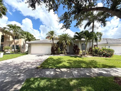 16747 NW 10th St