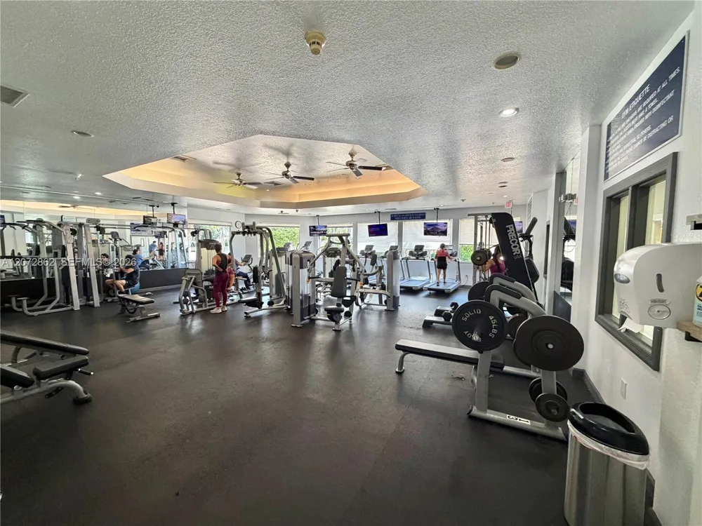 16747 NW 10th St Pembroke Pines, FL 33028
