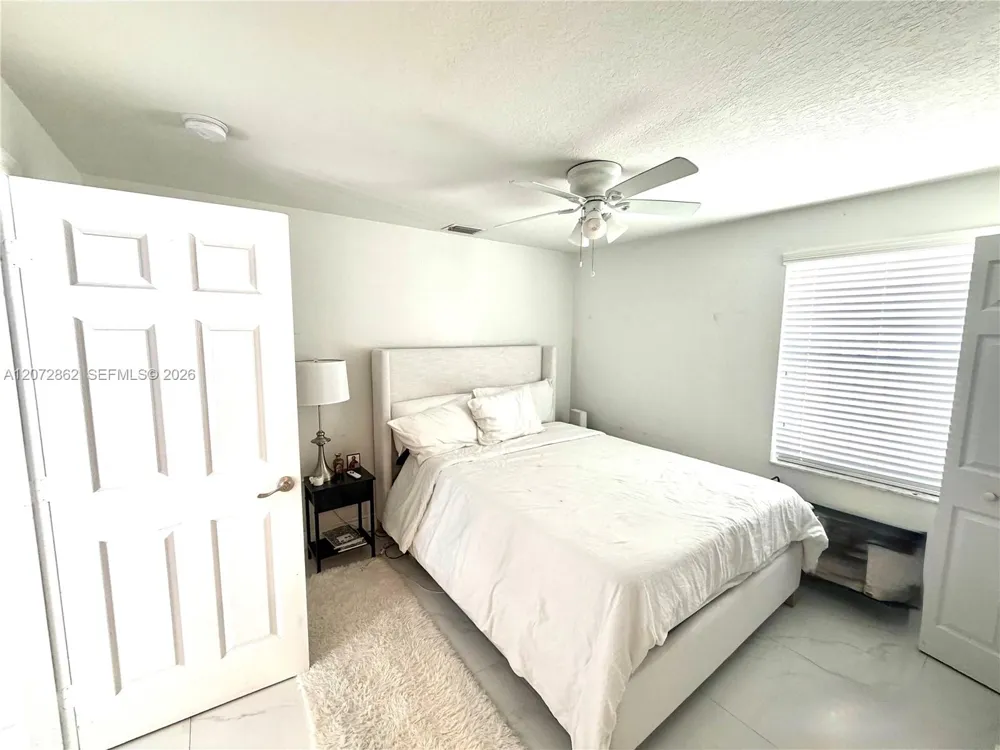 16747 NW 10th St Pembroke Pines, FL 33028