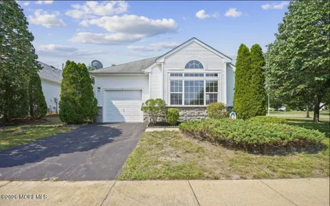 5 Rochford Drive