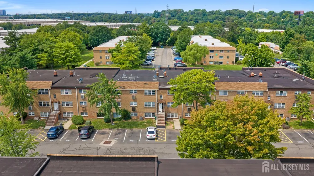 395 College Drive Edison, NJ 08817