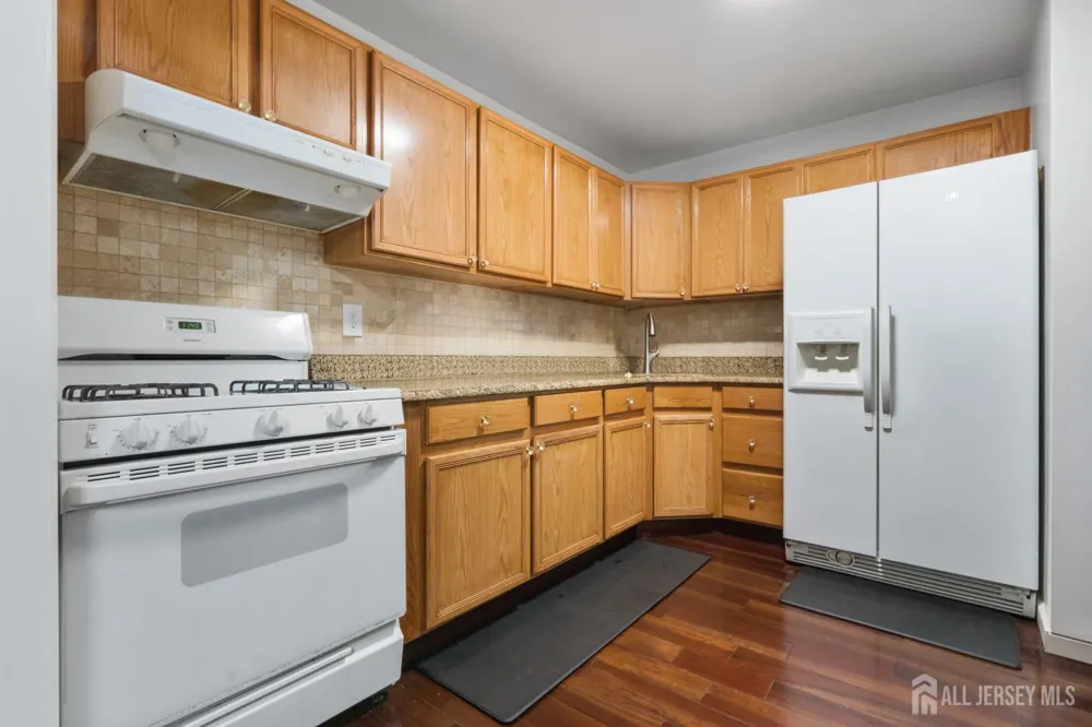 395 College Drive Edison, NJ 08817